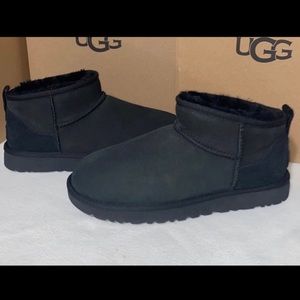 UGG CLASSIC ULTRA MINI